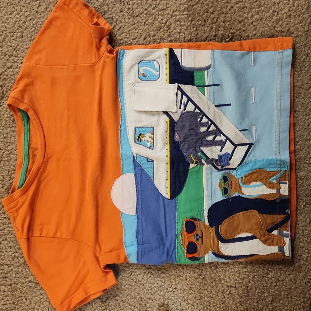 Mini boden peekaboo appliqué shirt